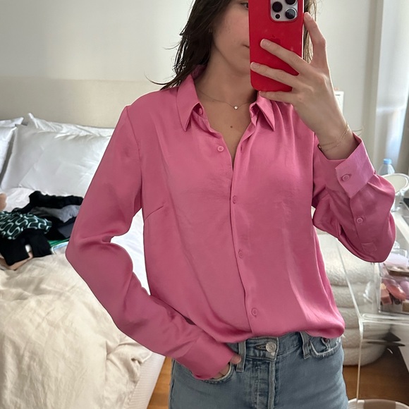 Aritzia Tops - Aritzia Pink Long Sleeve Blouse, Small